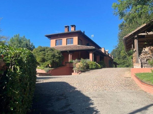 casa indipendente in vendita ad Asti in zona Valleandona