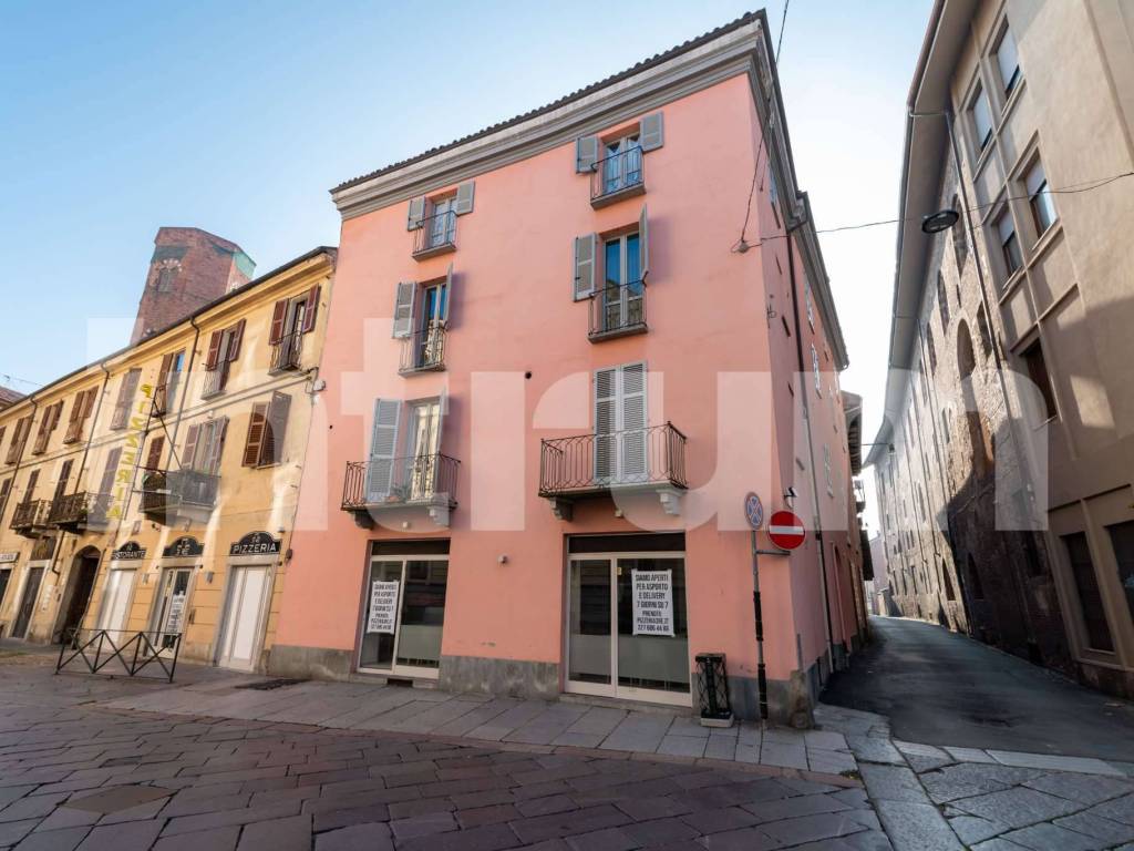 appartamento in vendita ad Asti in zona Centro Città