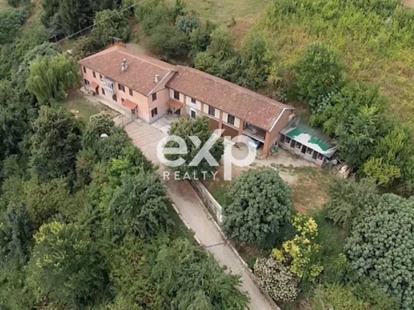 casa indipendente in vendita ad Asti in zona Vaglierano