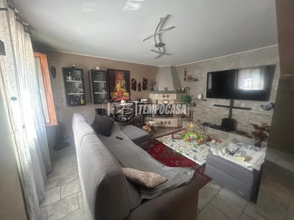 appartamento in vendita ad Asti in zona Quarto