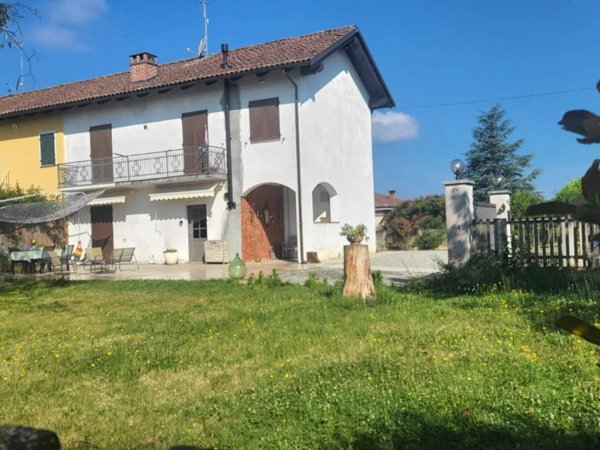 pentavano in vendita ad Asti in zona Madonna di Caniglie