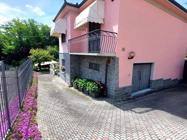 casa indipendente in vendita ad Asti