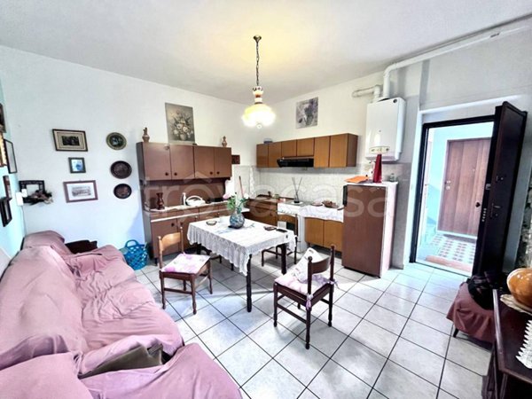 appartamento in vendita ad Asti in zona Pilone