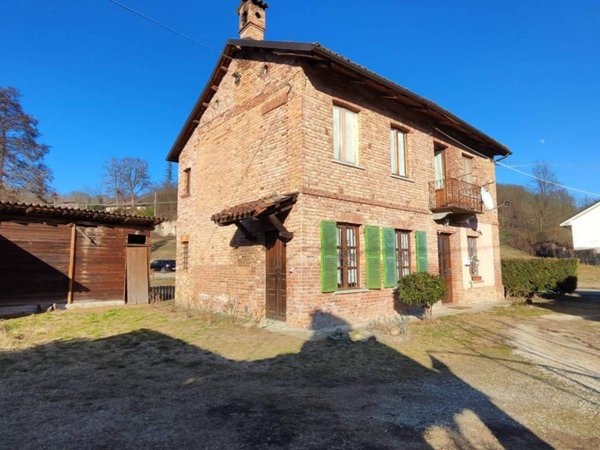 casa indipendente in vendita ad Asti in zona Sessant