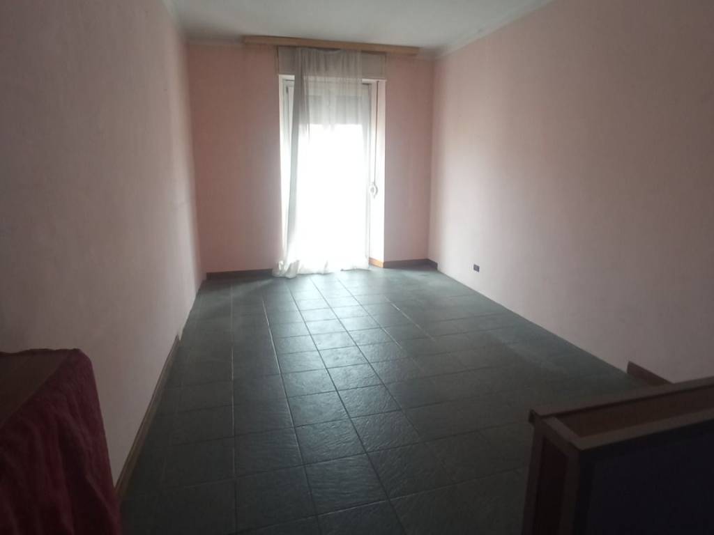 appartamento in vendita ad Asti in zona Bramairate