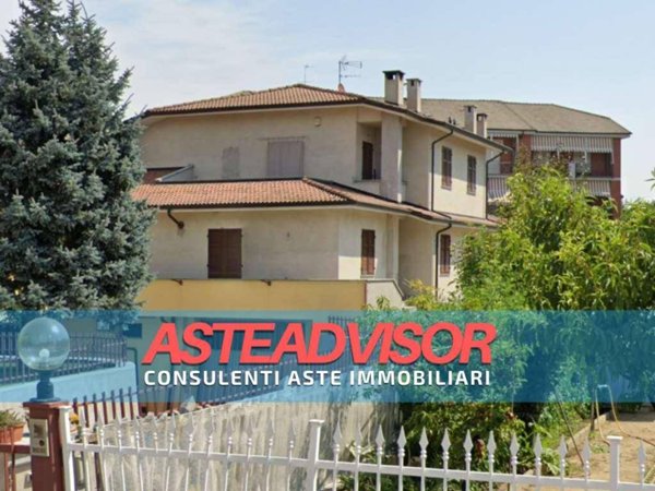 casa indipendente in vendita ad Asti in zona Questura