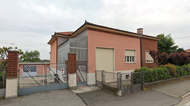 casa indipendente in vendita ad Asti in zona Corso Casale