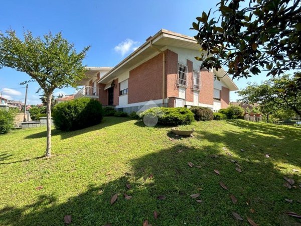 casa indipendente in vendita ad Asti