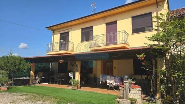 casa indipendente in vendita ad Asti