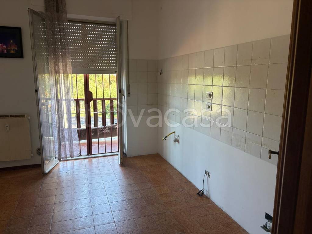 appartamento in vendita ad Asti in zona Pilone