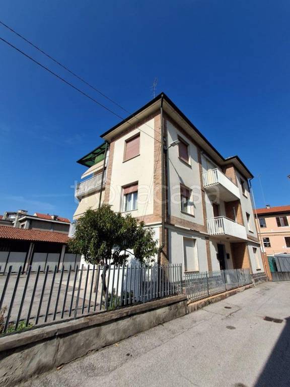 appartamento in vendita ad Asti