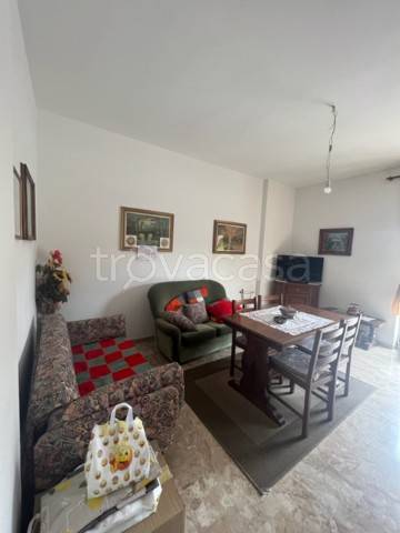 appartamento in vendita ad Asti in zona Pilone