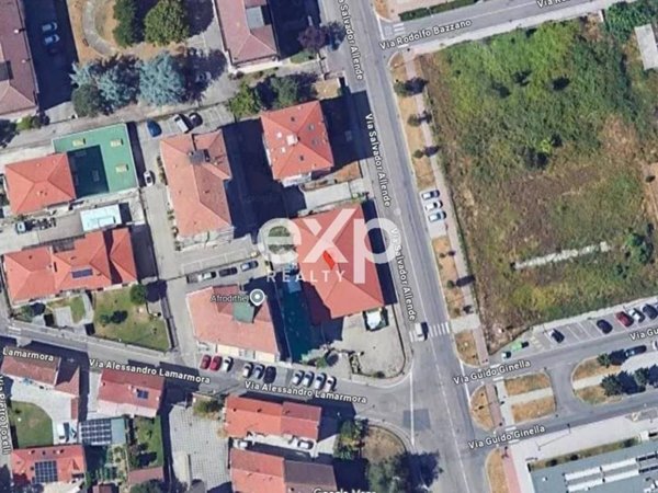 negozio in vendita ad Asti in zona Castiglione