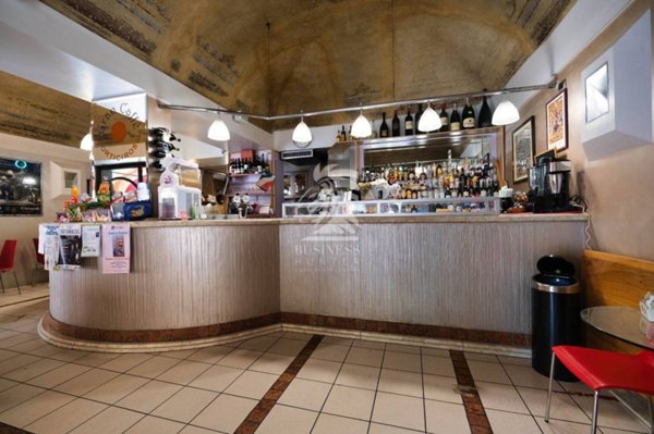 negozio in vendita ad Asti in zona Corso Dante