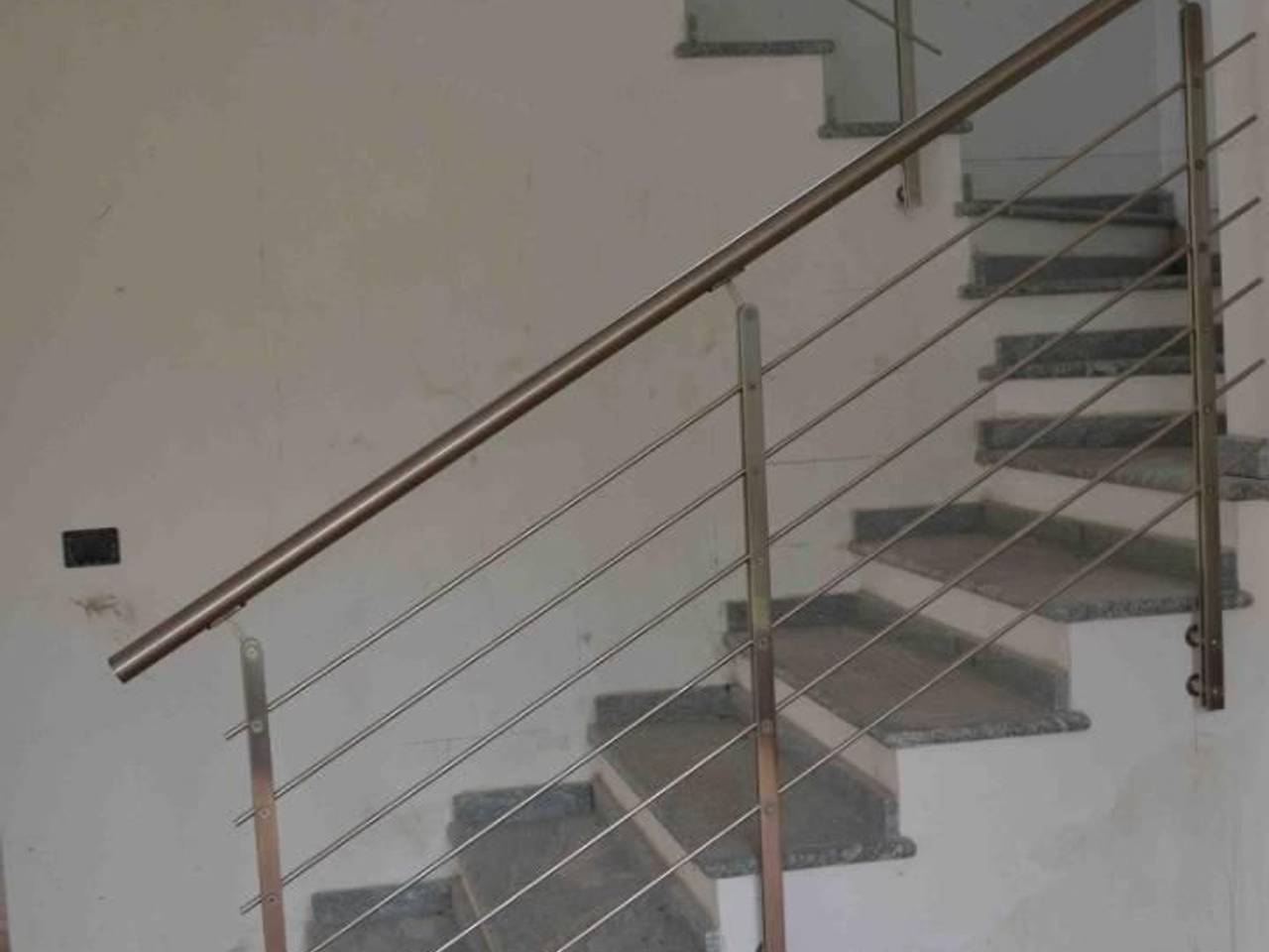 casa indipendente in vendita ad Asti in zona Castiglione