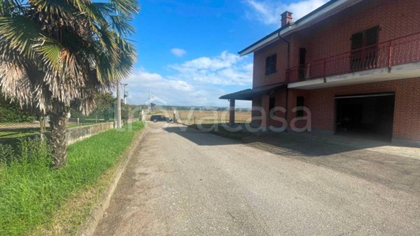 casa indipendente in vendita ad Asti in zona Trincere