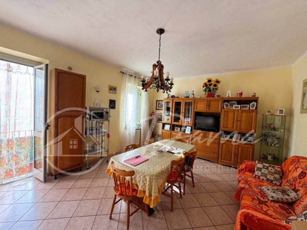 appartamento in vendita ad Asti in zona Pilone