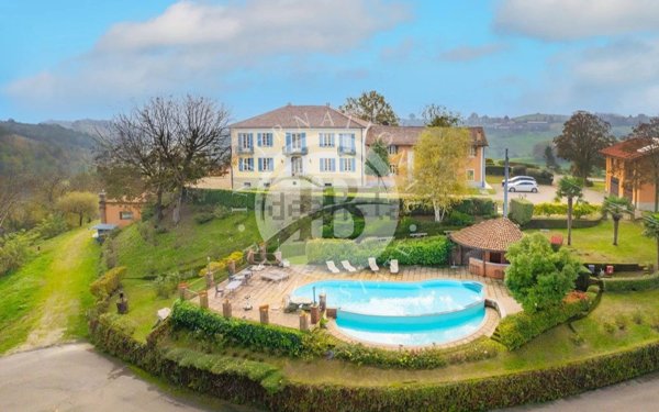 villa in vendita ad Asti in zona Pilone
