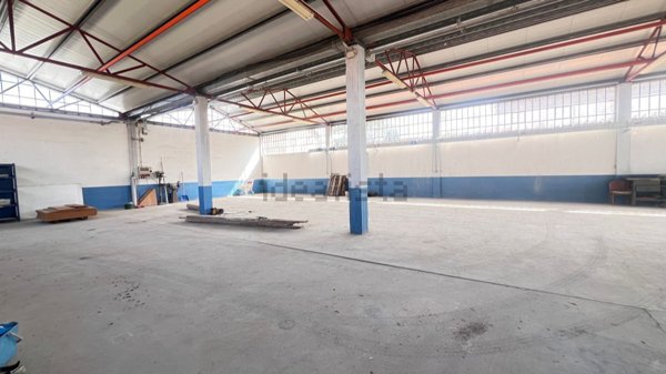 locale di sgombero in vendita ad Asti