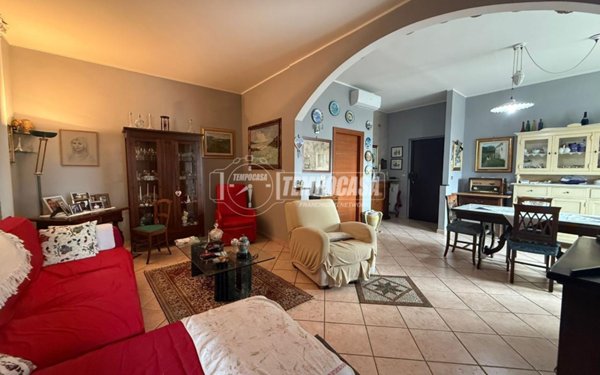 appartamento in vendita ad Asti in zona Quarto