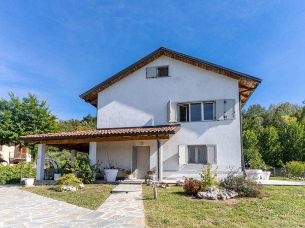 casa indipendente in vendita ad Asti in zona San Marzanotto Piana