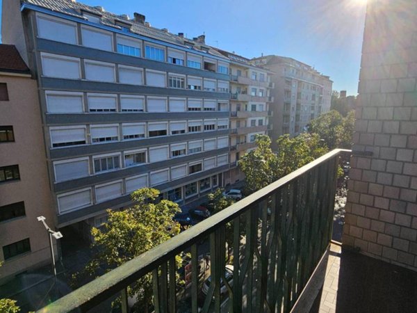 appartamento in vendita ad Asti in zona Quarto