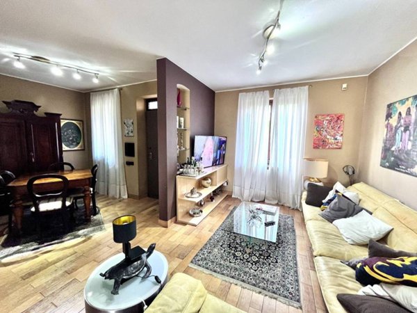 casa indipendente in vendita ad Asti in zona Trincere