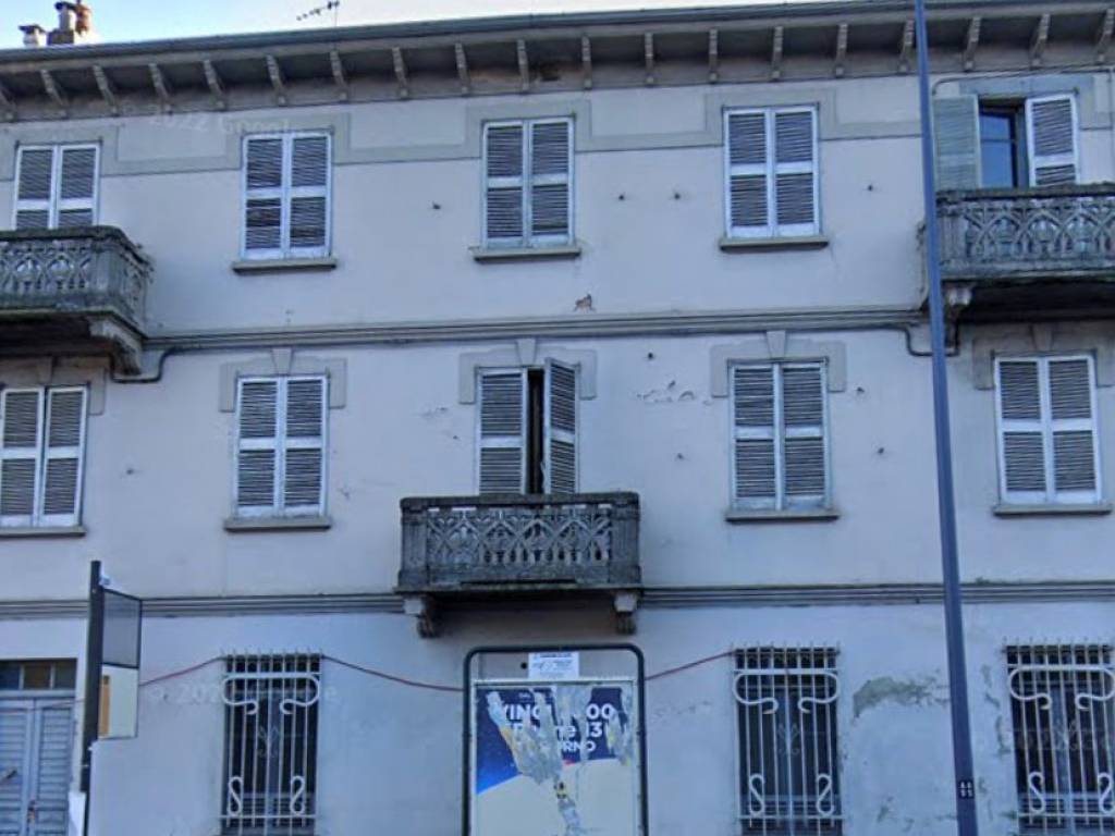 intera palazzina in vendita ad Asti in zona Castiglione