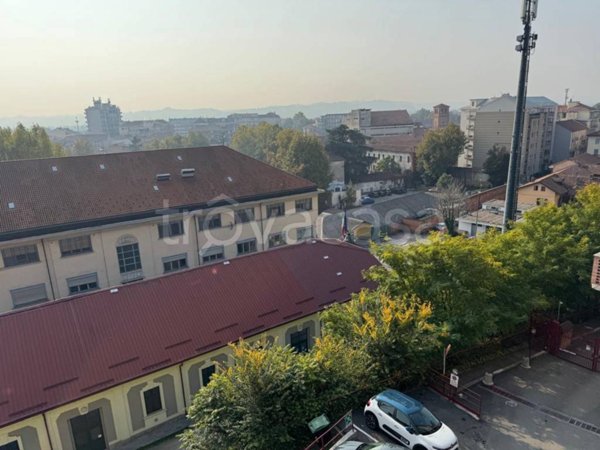 appartamento in vendita ad Asti in zona Via Pietro Micca