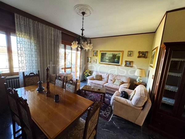 appartamento in vendita ad Asti in zona Quarto