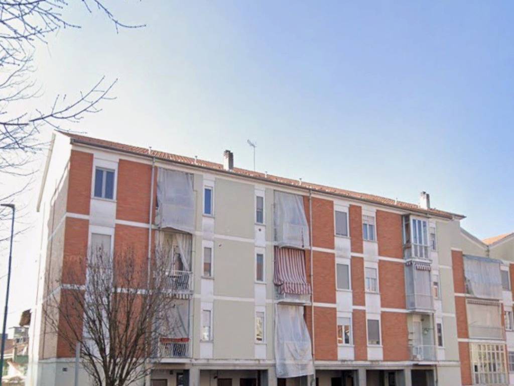 appartamento in vendita ad Asti in zona Palucco