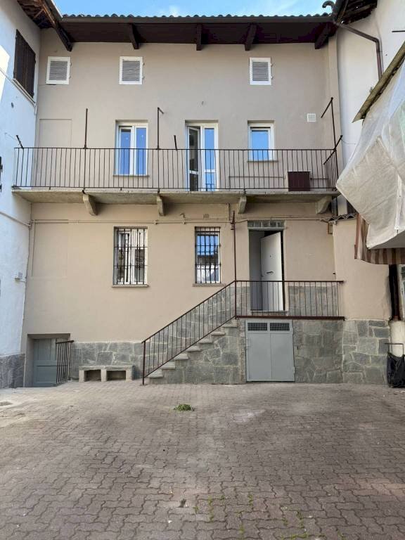 casa indipendente in vendita ad Asti