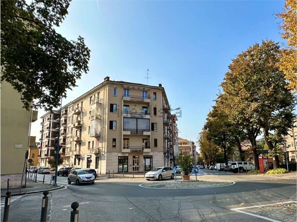 appartamento in vendita ad Asti in zona Quarto