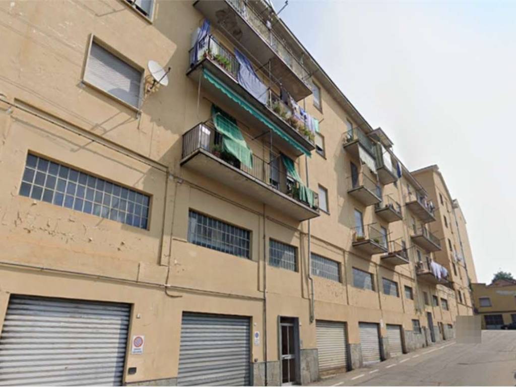appartamento in vendita ad Asti in zona Bramairate