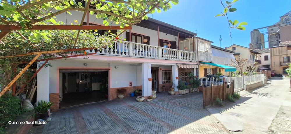 casa indipendente in vendita ad Asti