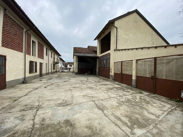 casale in vendita ad Asti