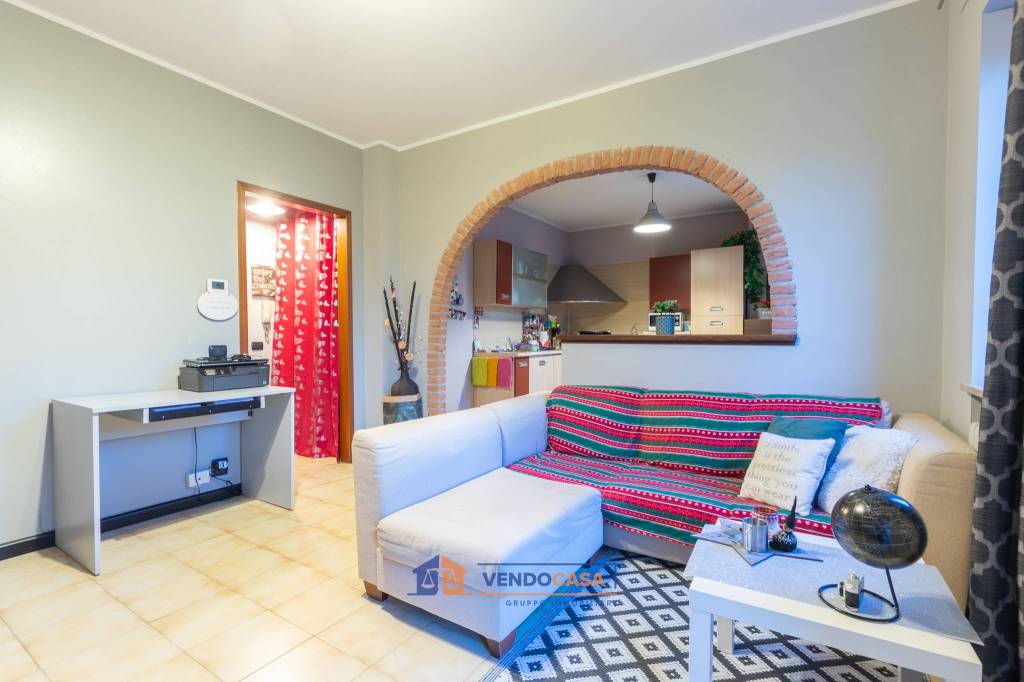 appartamento in vendita ad Asti in zona Valenzani