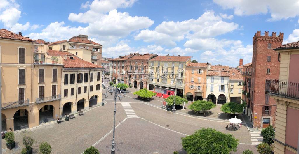 appartamento in vendita ad Asti in zona Centro Città