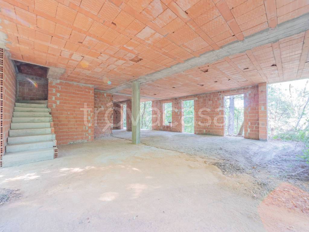 casa indipendente in vendita ad Asti in zona Valmanera