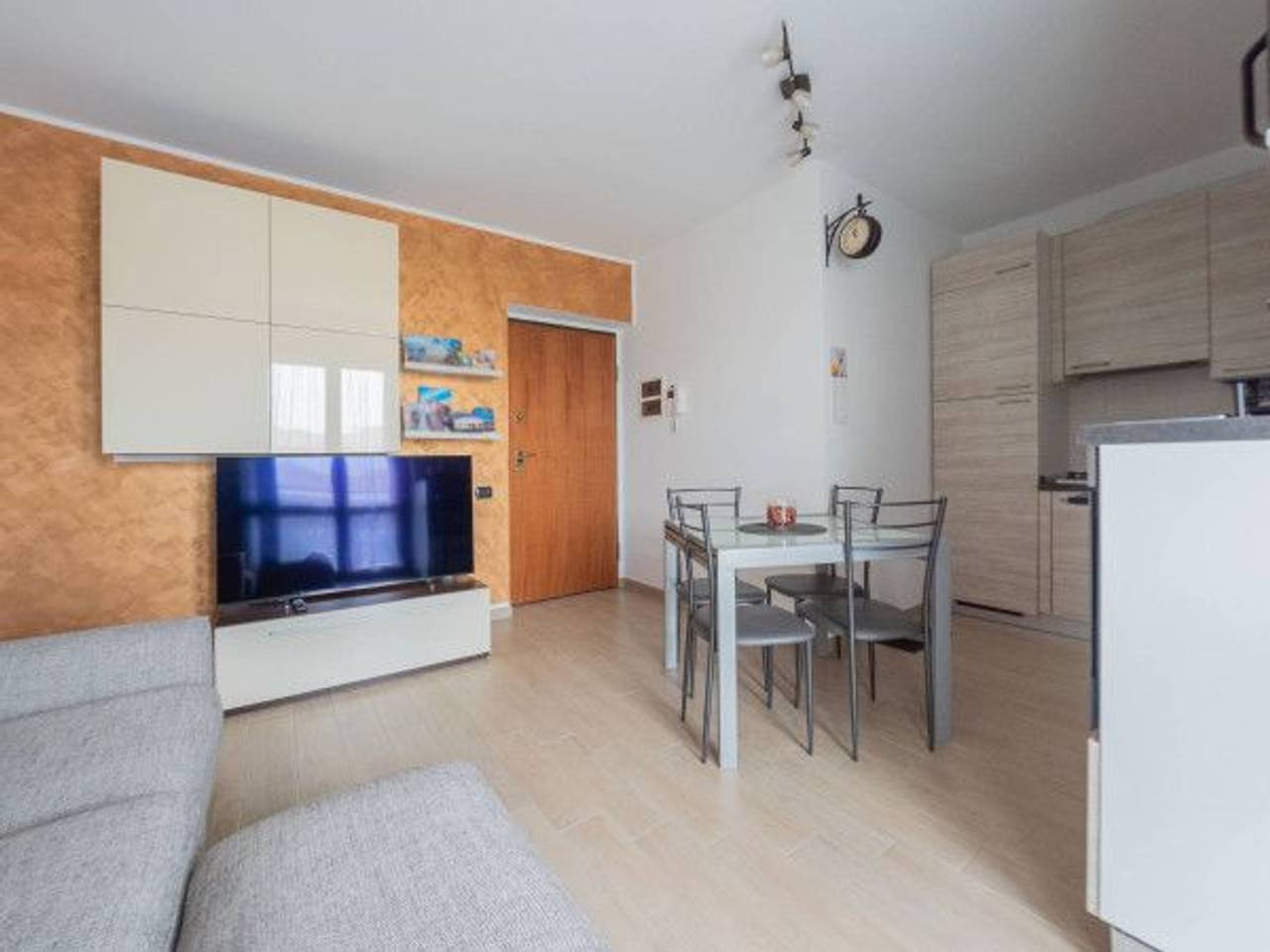 appartamento in vendita ad Asti in zona Rioscone