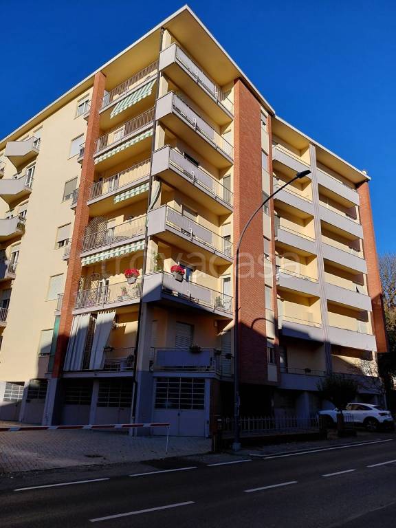 appartamento in vendita ad Asti