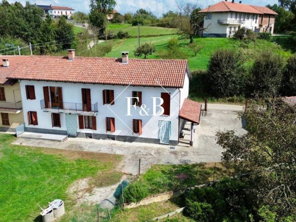 casa indipendente in vendita ad Asti in zona Sessant