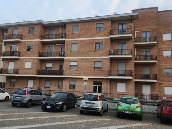 appartamento in vendita ad Asti in zona Castiglione