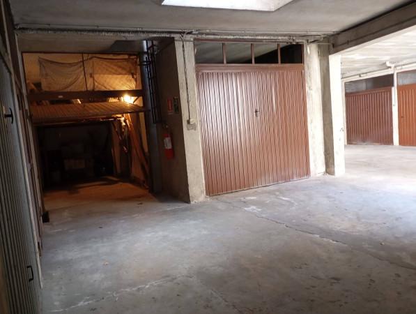 negozio in vendita ad Asti