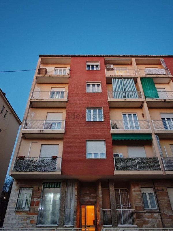 appartamento in vendita ad Asti in zona Maternita
