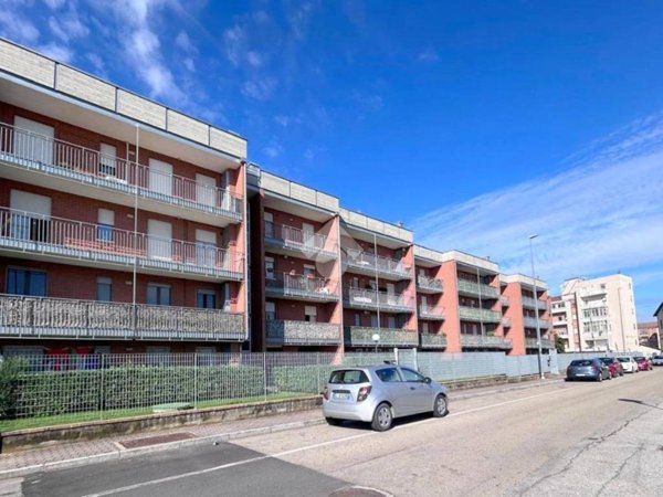 appartamento in vendita ad Asti in zona Trincere