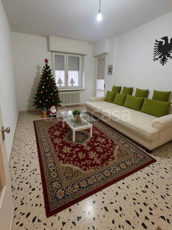 appartamento in vendita ad Asti in zona Valmanera