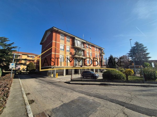 appartamento in vendita ad Asti in zona Torretta