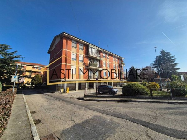 appartamento in vendita ad Asti in zona Torretta