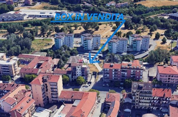 locale commerciale in vendita ad Asti